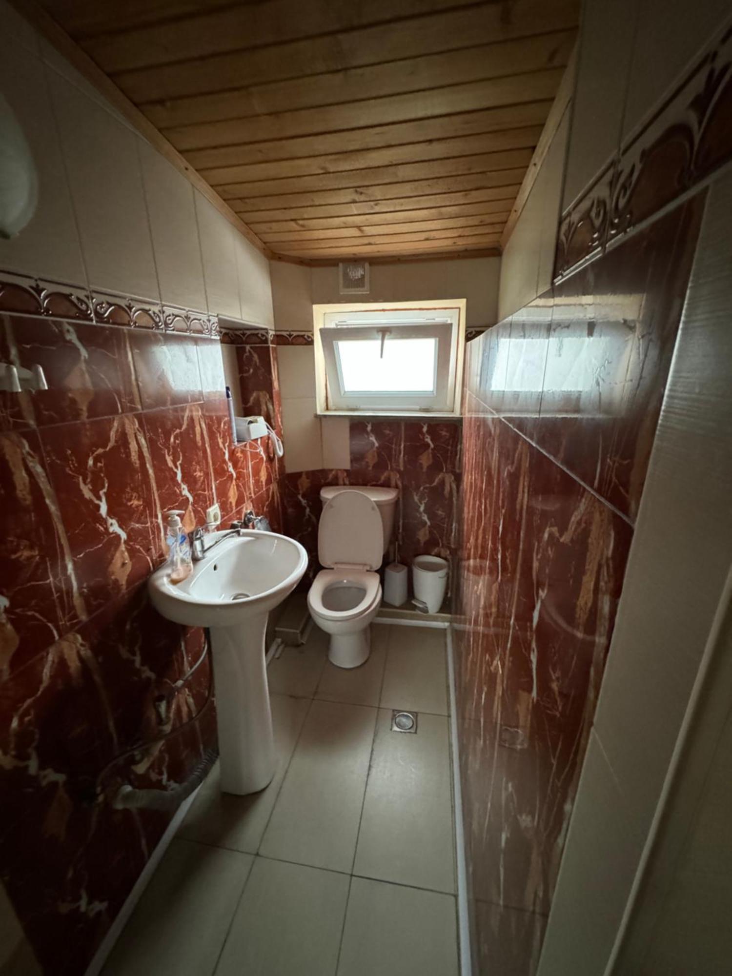 Park Hotel Тбілісі Екстер'єр фото